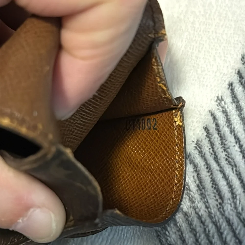 Authentic Louis Vuitton monogram cigarette case - Picture 8 of 8
